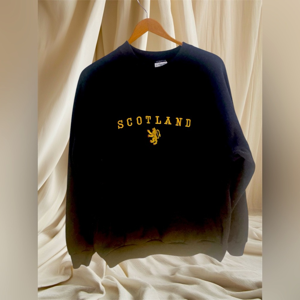 SCREEN STARS by FOTL Embroidered Sweatshirt, Scottish Embroidered Sweatshirt EUC